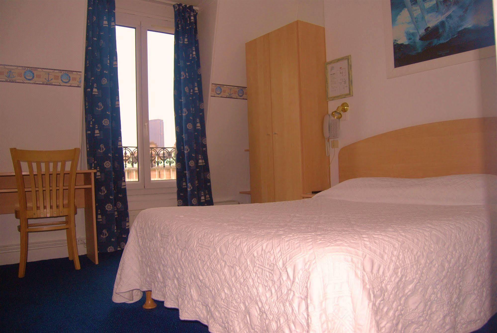 Hotel L'amiral 3*